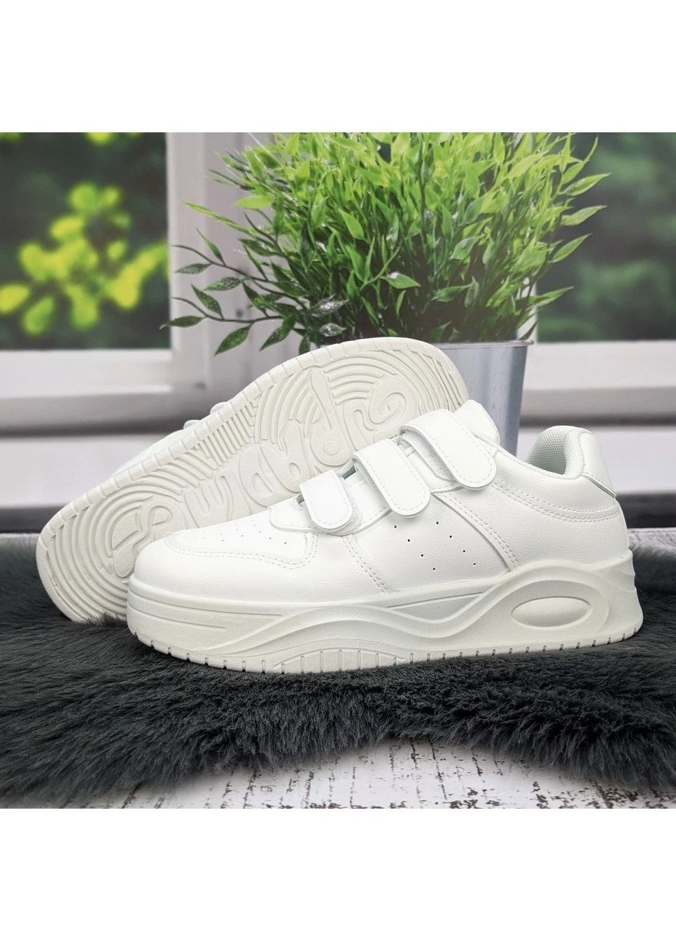 Кроссовки женские Fashion белые демисезоны (327993889)
