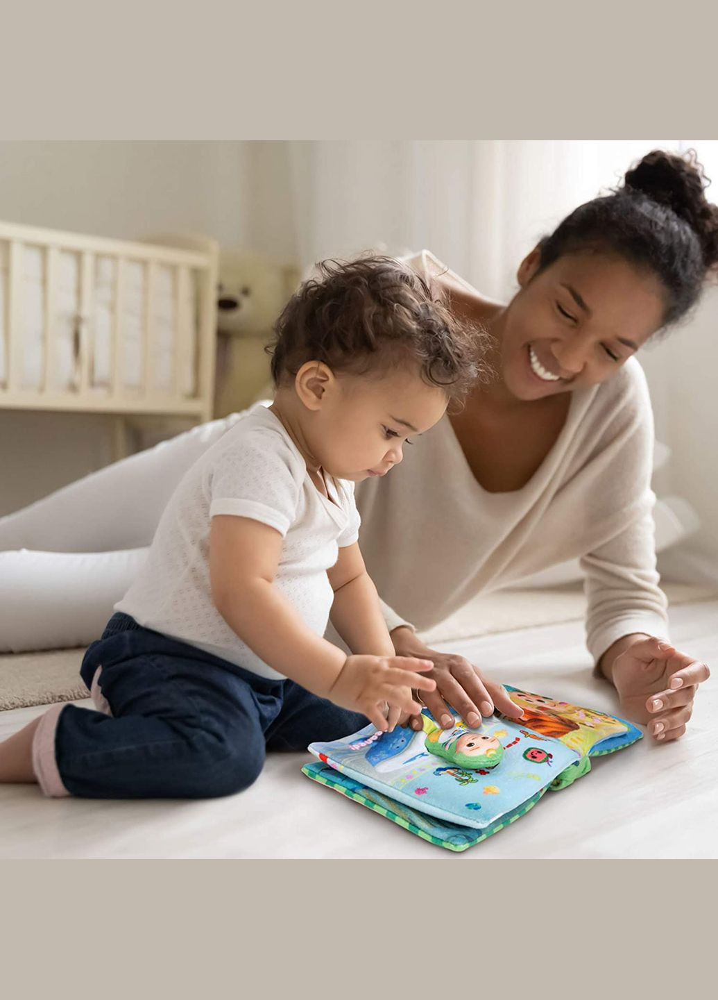 Игровой набор Feature Roleplay Музыкальная плюшевая книга CoComelon (315350810)