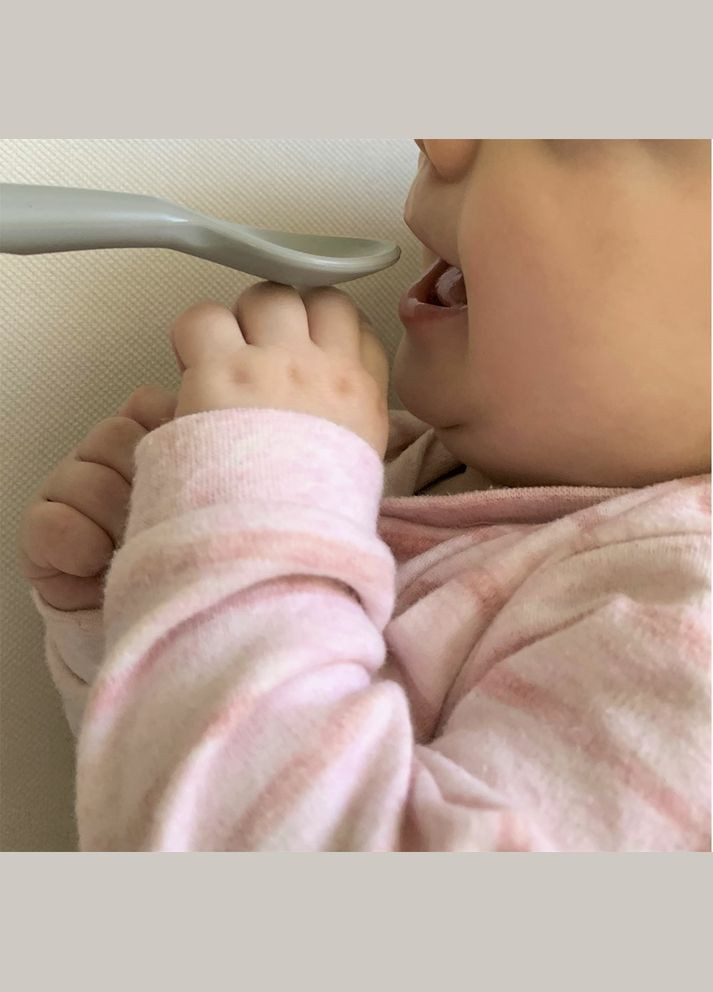 Ложка силіконова Scooper Powder Grey () MinikOiOi 101140004 (335030306)