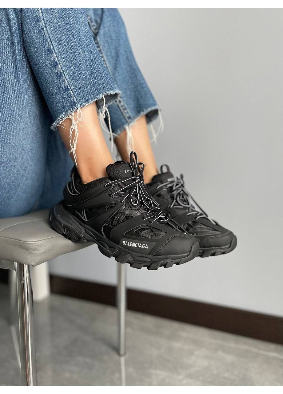 Кроссовки Balenciaga Track Black 542023 W Баленсиага Трипл Блек No Brand белые демисезоны (366196157)