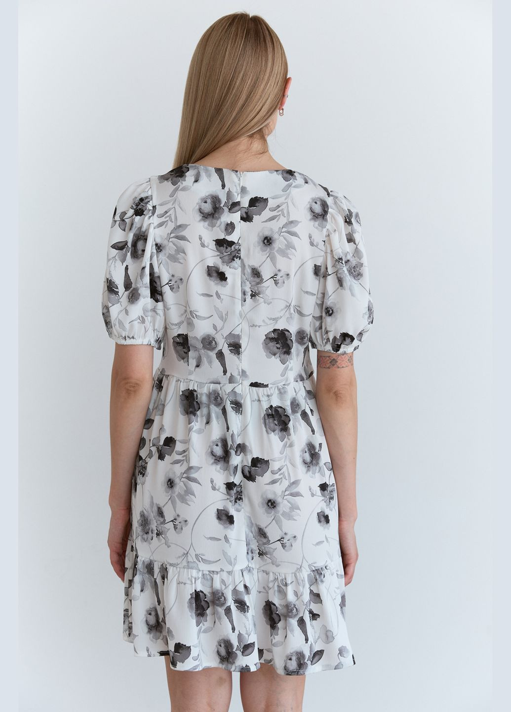 Світло-сіра кежуал сукня Azuri в горошок