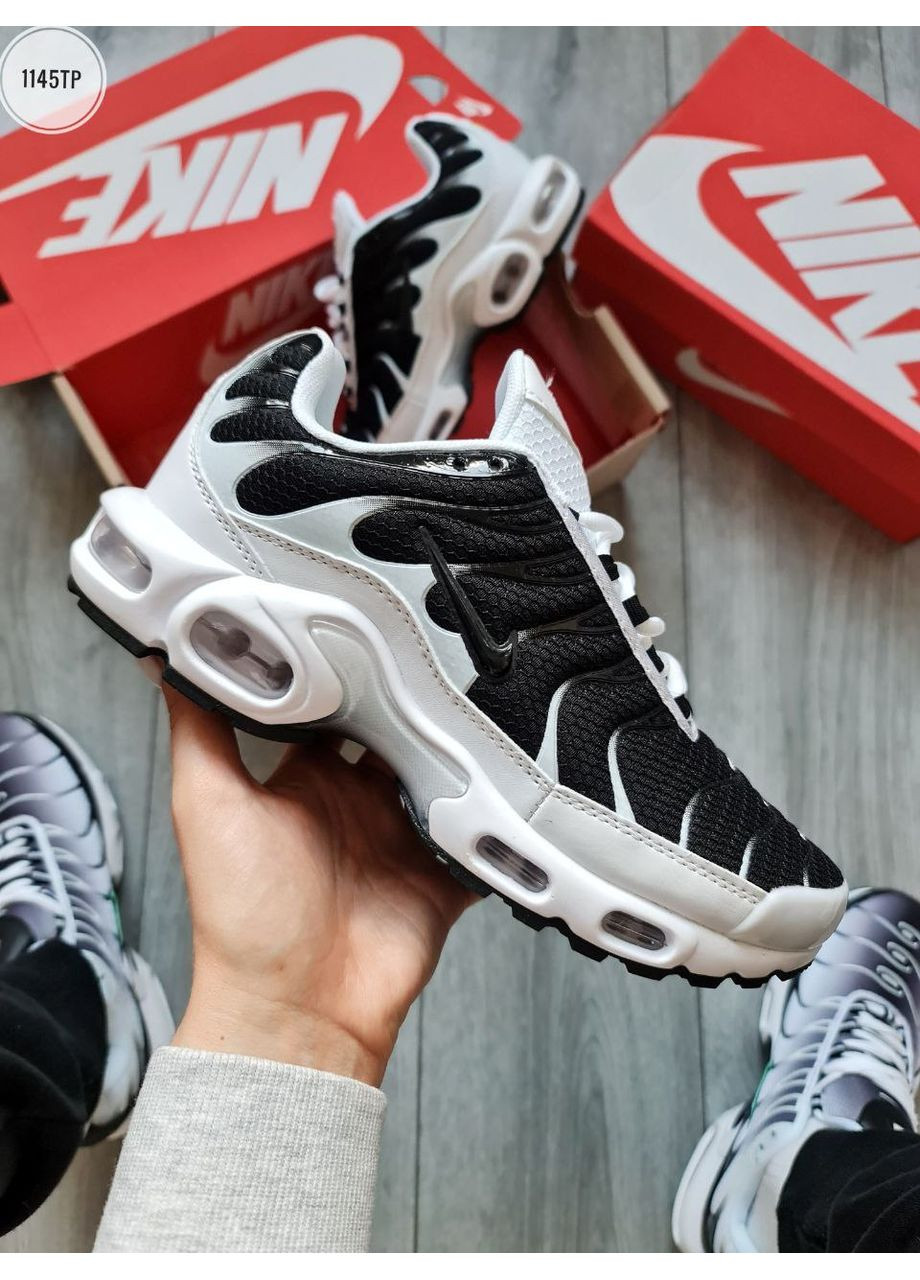 Черные демисезонные кроссовки мужские nike air max plus tn black / white найк аир макс тн плюс No Brand
