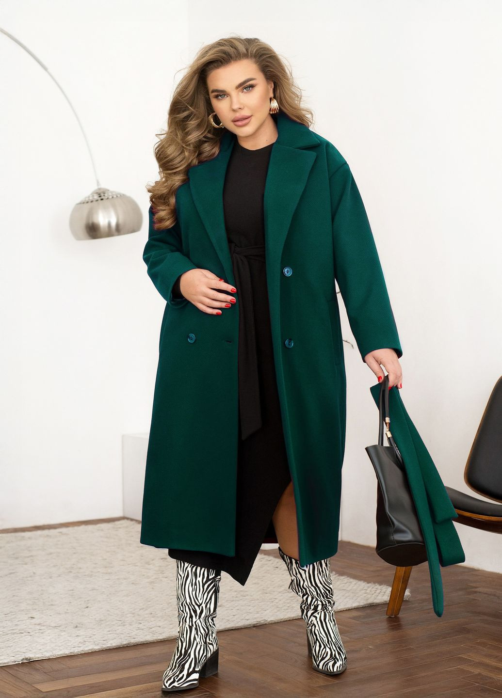 Зеленое демисезонное Классическое женское пальто с поясом из диагонального твида двубортное No Brand