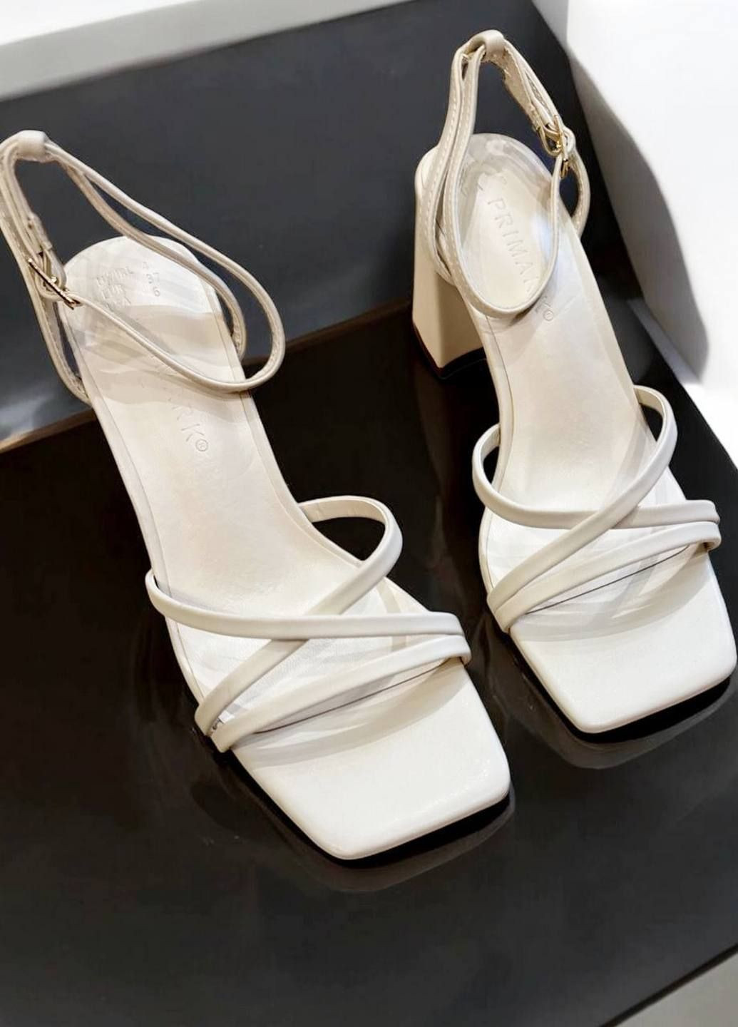 Бежевые босоножки Primark