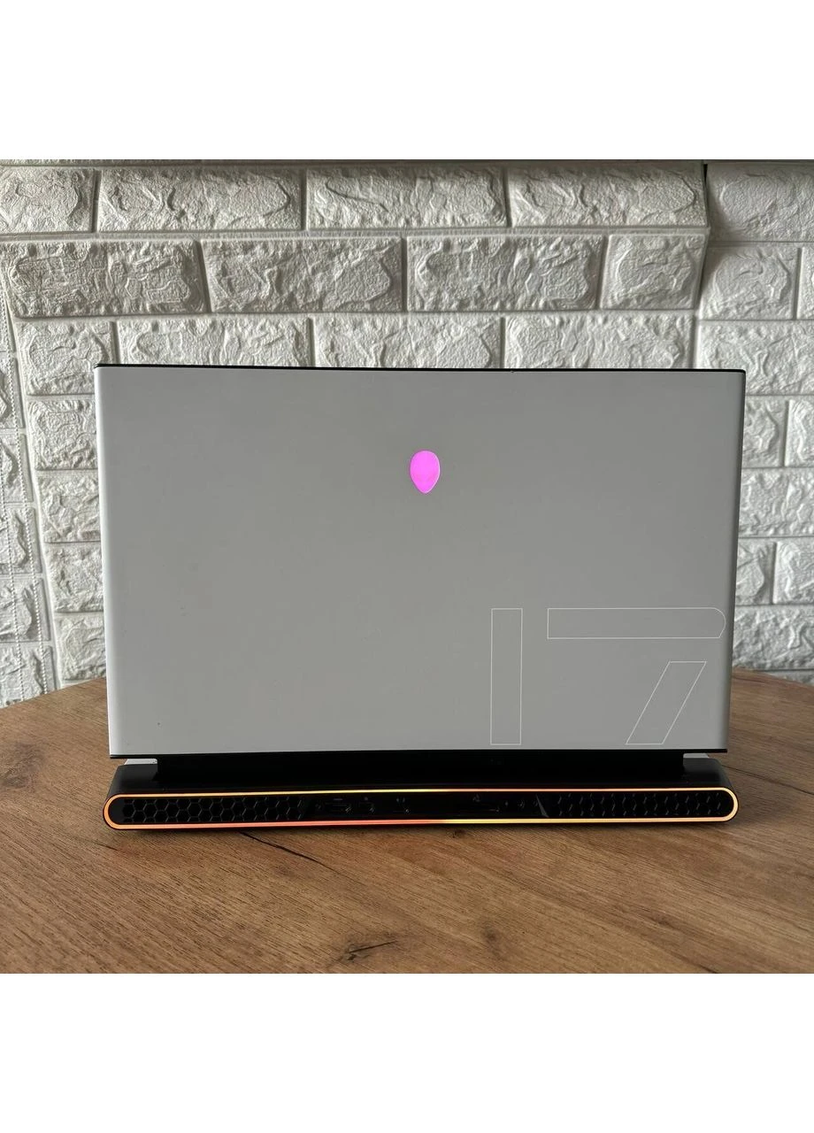 Игровой ноутбук Alienware m17 R4 White / 17.3" (1920x1080) IPS / intel Core i7-10870H (8 (16) ядер по 2.2 - 5.0 GHz) / 32 GB Dell (398131619)