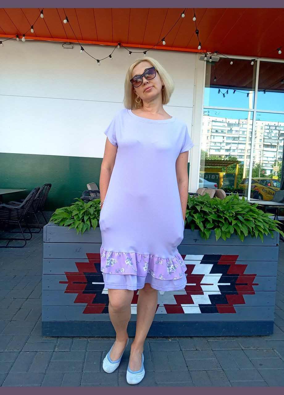 Лавандовое кэжуал платье-футболка лаванда 2 Льва