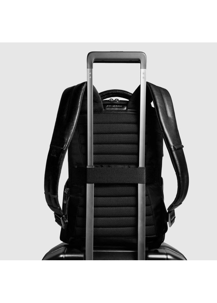 Рюкзак для ноутбука Philip (W136) Black CA6796W136_N Piquadro (372668631)