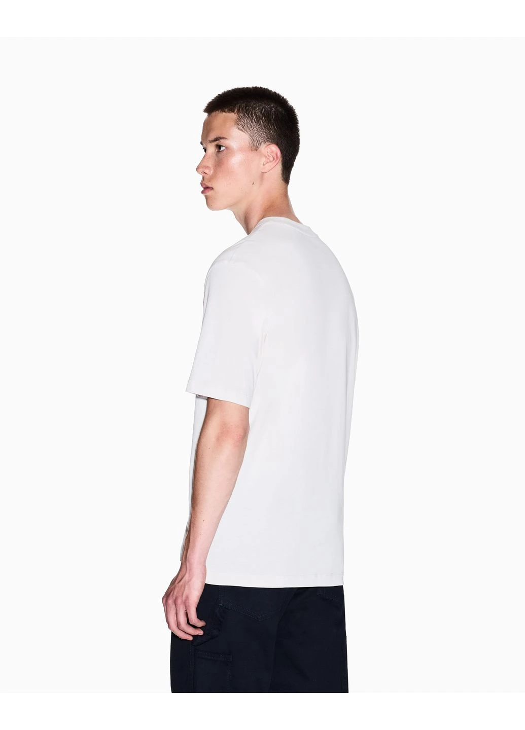 Молочная футболка Armani Exchange