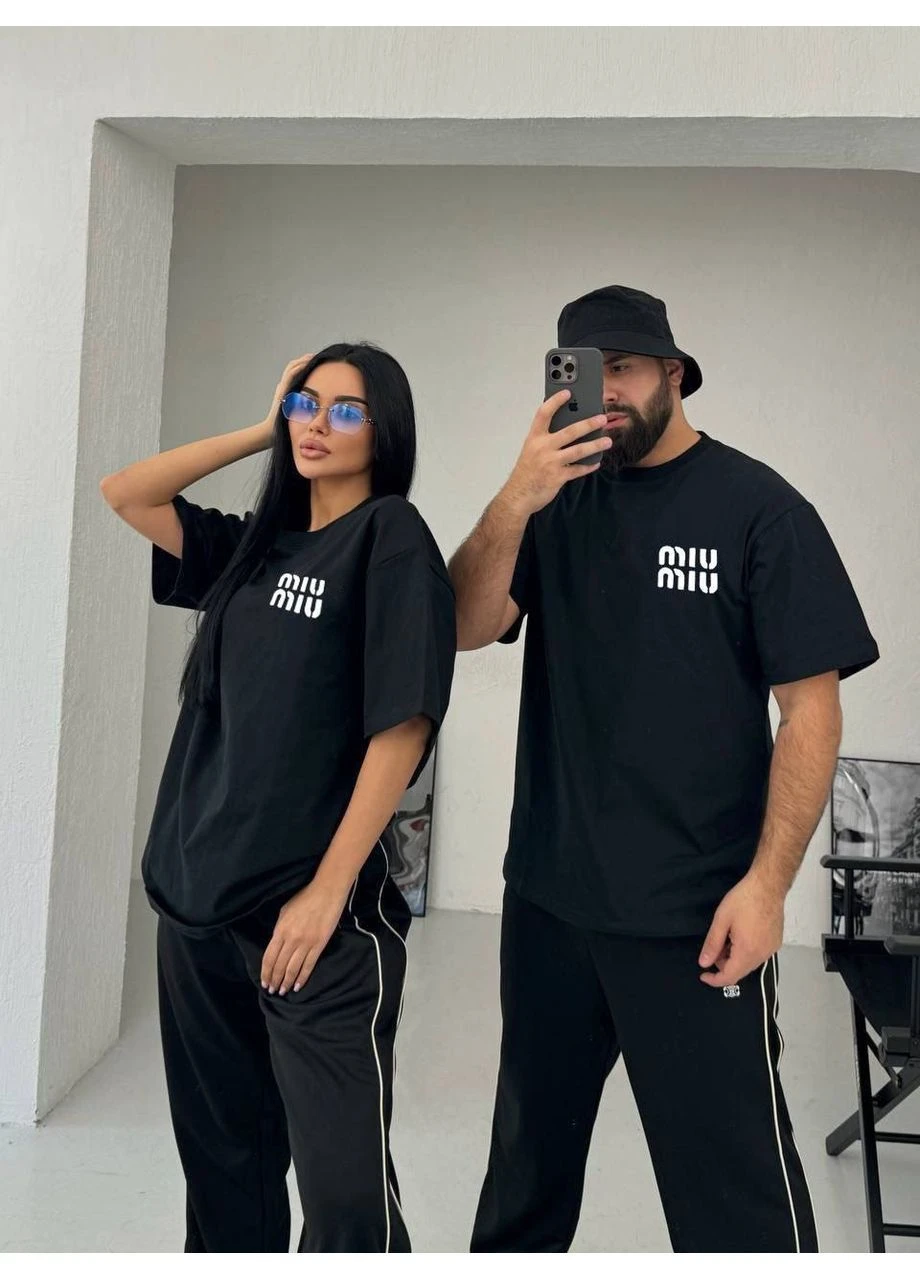 Стильна футболка UNISEX з накатом Adelante (379643768)