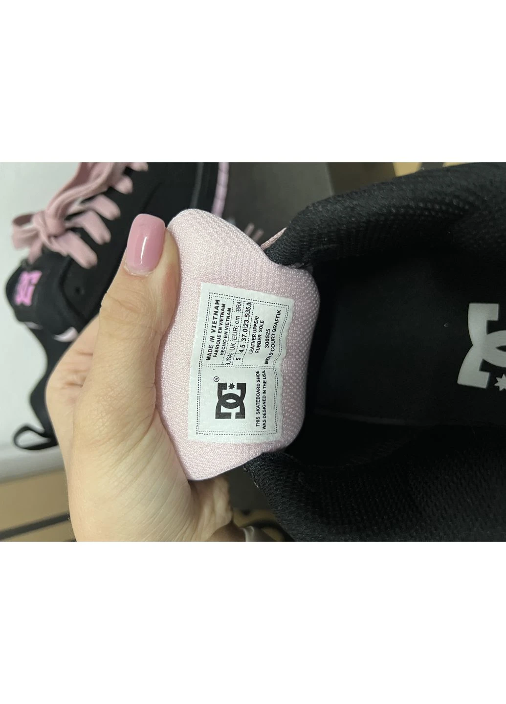 КРОССОВКИ ЖЕНСКИЕ DC SHOES COURT GRAFFIK BLACK PINK ДС ЧЕРНЫЕ No Brand чёрные демисезоны (391964898)