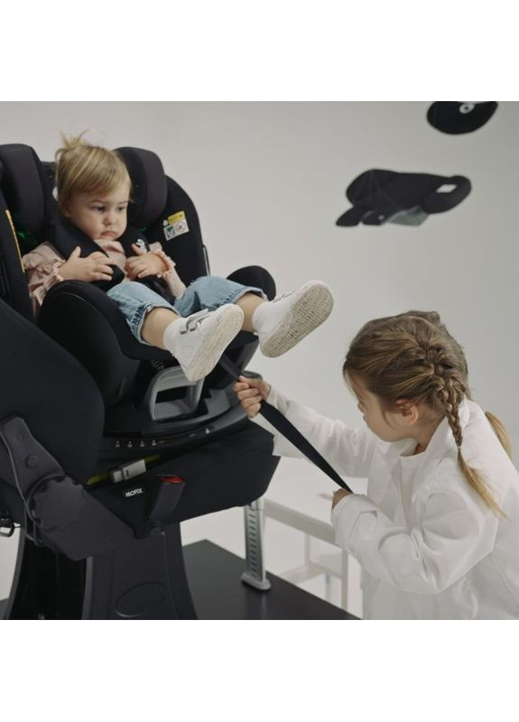 Автокресло Antoon Plus Black Onyx i-Size () Lionelo LO-ANTOON PLUS (366524611)