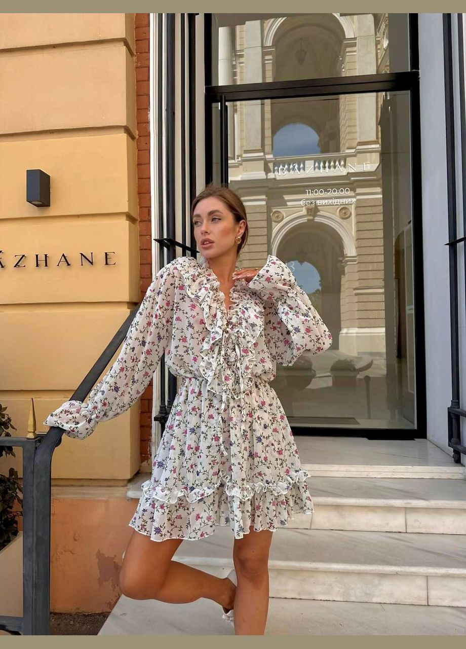 Білий красива в квіточку коротка сукня з довгим рукавом і відкритим декольте з креп-шифону, ніжна літня сукня в одному розмірі. No Brand