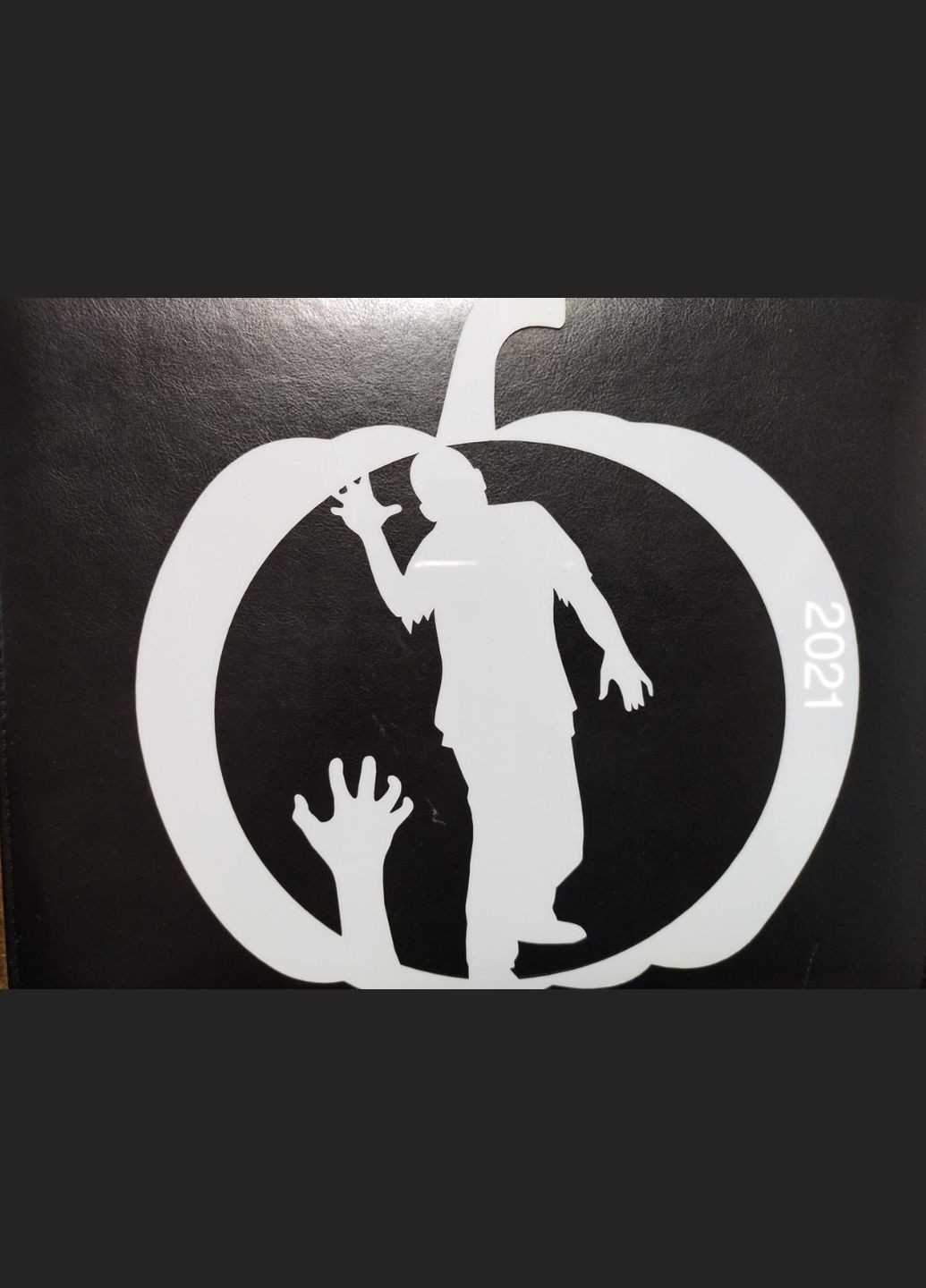 Трафарет для Хэллоуина Демон 20 на 16 см серый Jannet Трафарет (303498985)