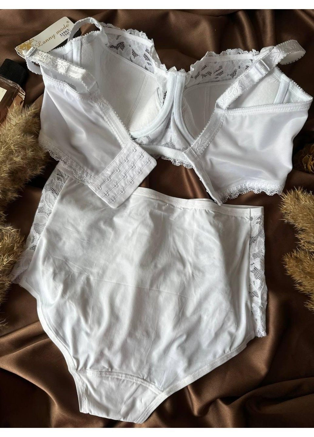 Білий комплект бюстгальтер напівкорсет + трусики сліпи 11863 білий Lanny Mode