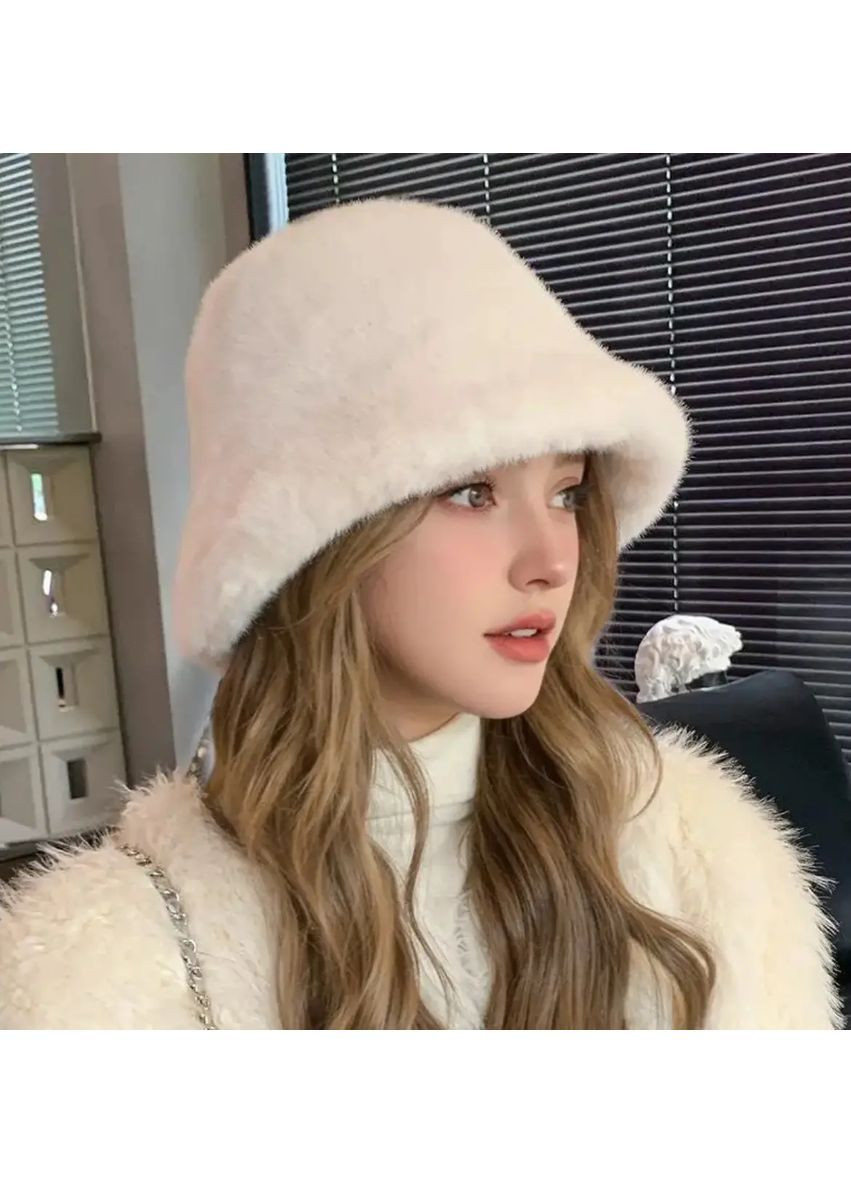 Панама міхова однотонна (еко - хутро) - молочна No Brand Панама тепла (367268820)