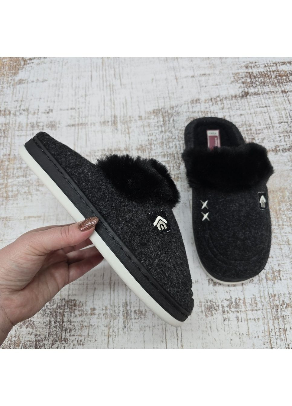 Черные тапочки мужские домашние fangre черные теплые с закрытым носком и меховой опушкой Fashion