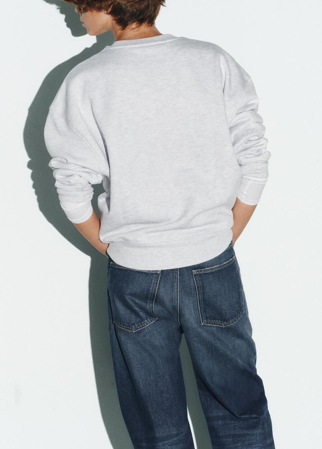 Серый свитшот Zara рисунок (364864811)