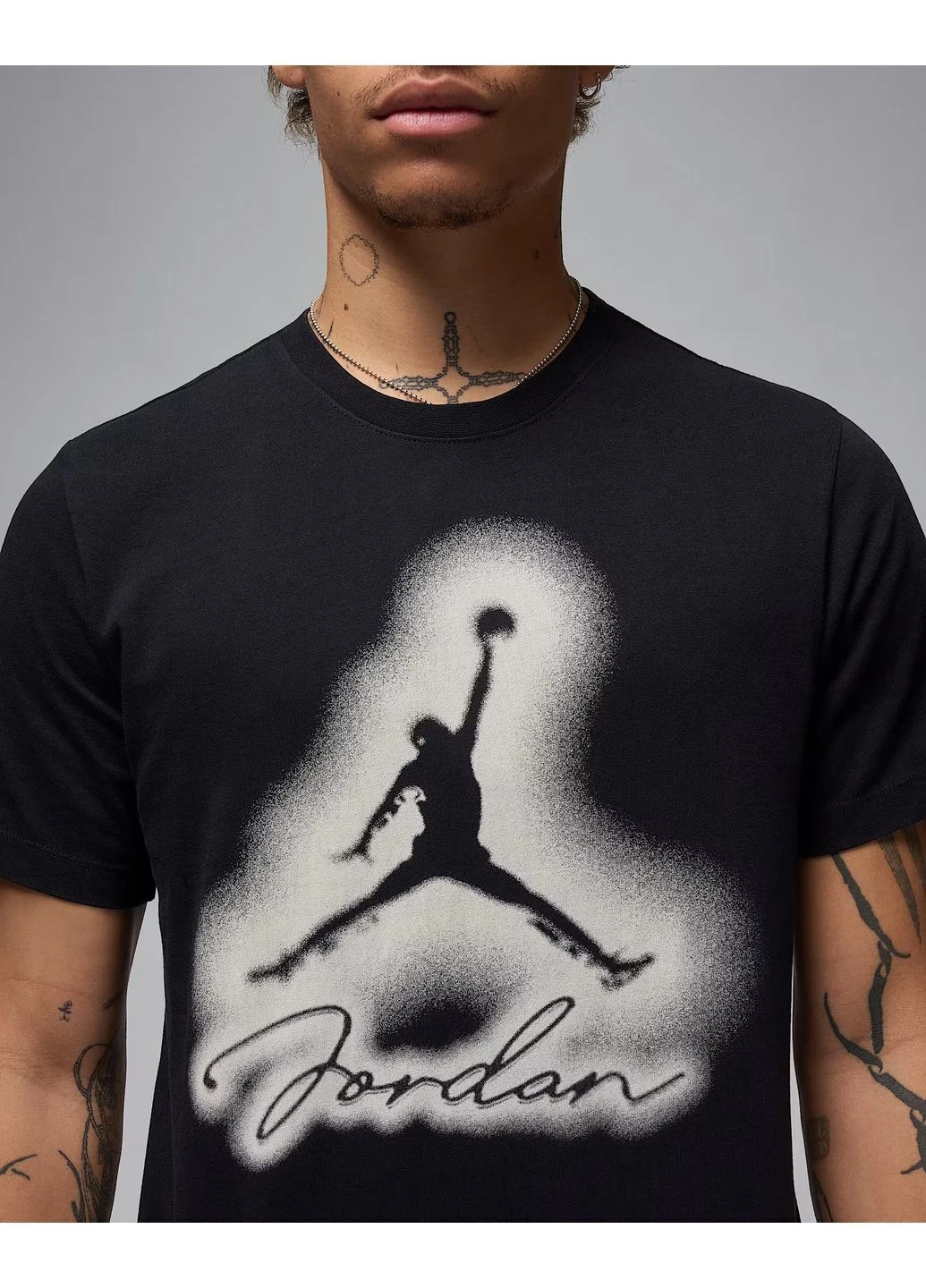 Бежевая футболка m flt mvp jm hbr ss crew Nike