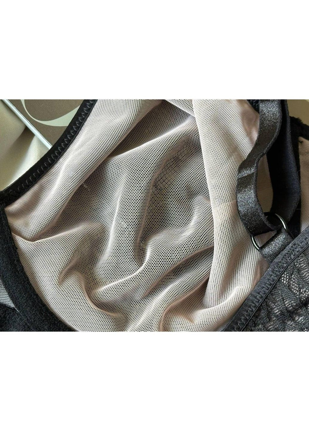 Чорний бюстгальтер на великі груди без поролону чорний з бежевим Lanny Mode