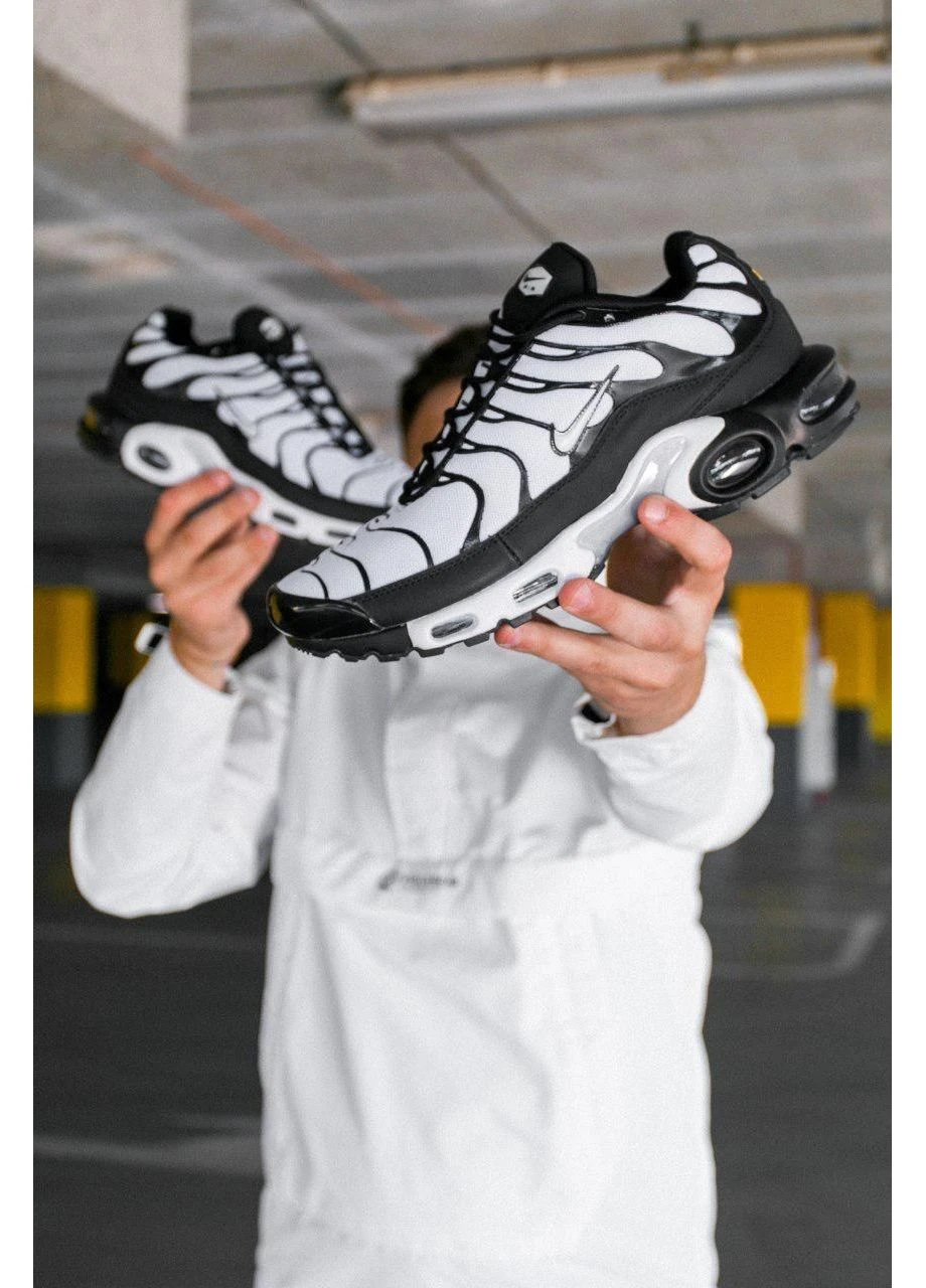 Білі літні кросівки nike air max plus tn white black найк аір макс тн плюс No Brand