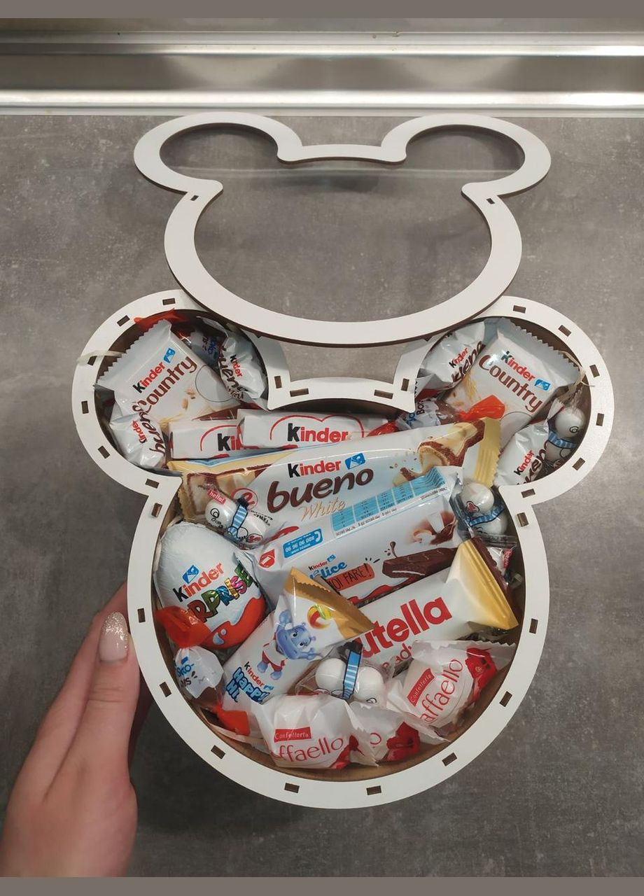 Подарунковий бокс Міккі Подарунок дівчині доньці на 8 Березня День народження з цукерками Kinder (323665881)