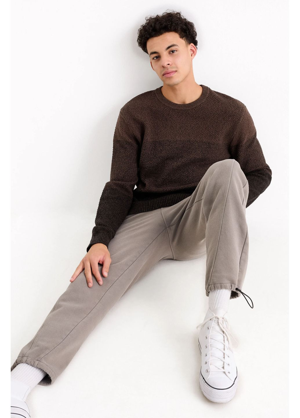 Коричневий демісезонний в'язаний светр C&A