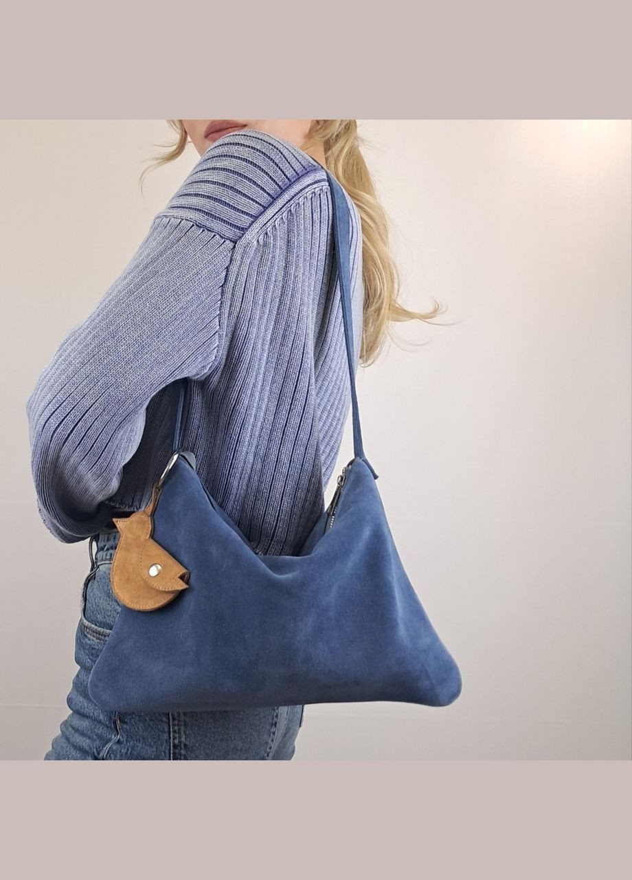 Сумка женская натуральная замша на плече голубая средний размер No Brand (322169837)