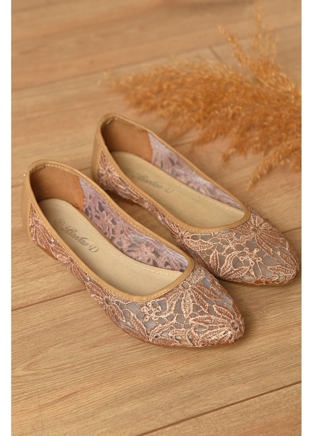 Женские балетки женские бежевого цвета Let's Shop | бежевые абстрактные без декора текстиль (365333199)