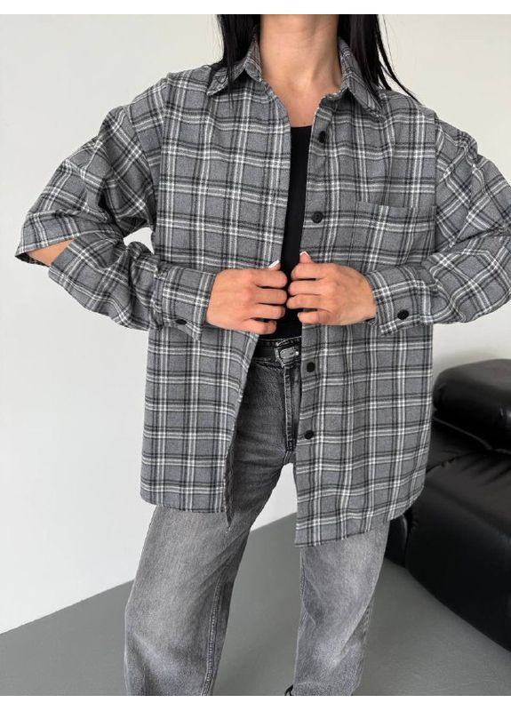 Жіноча сорочка в клітинку з розрізами Україна (354824095)