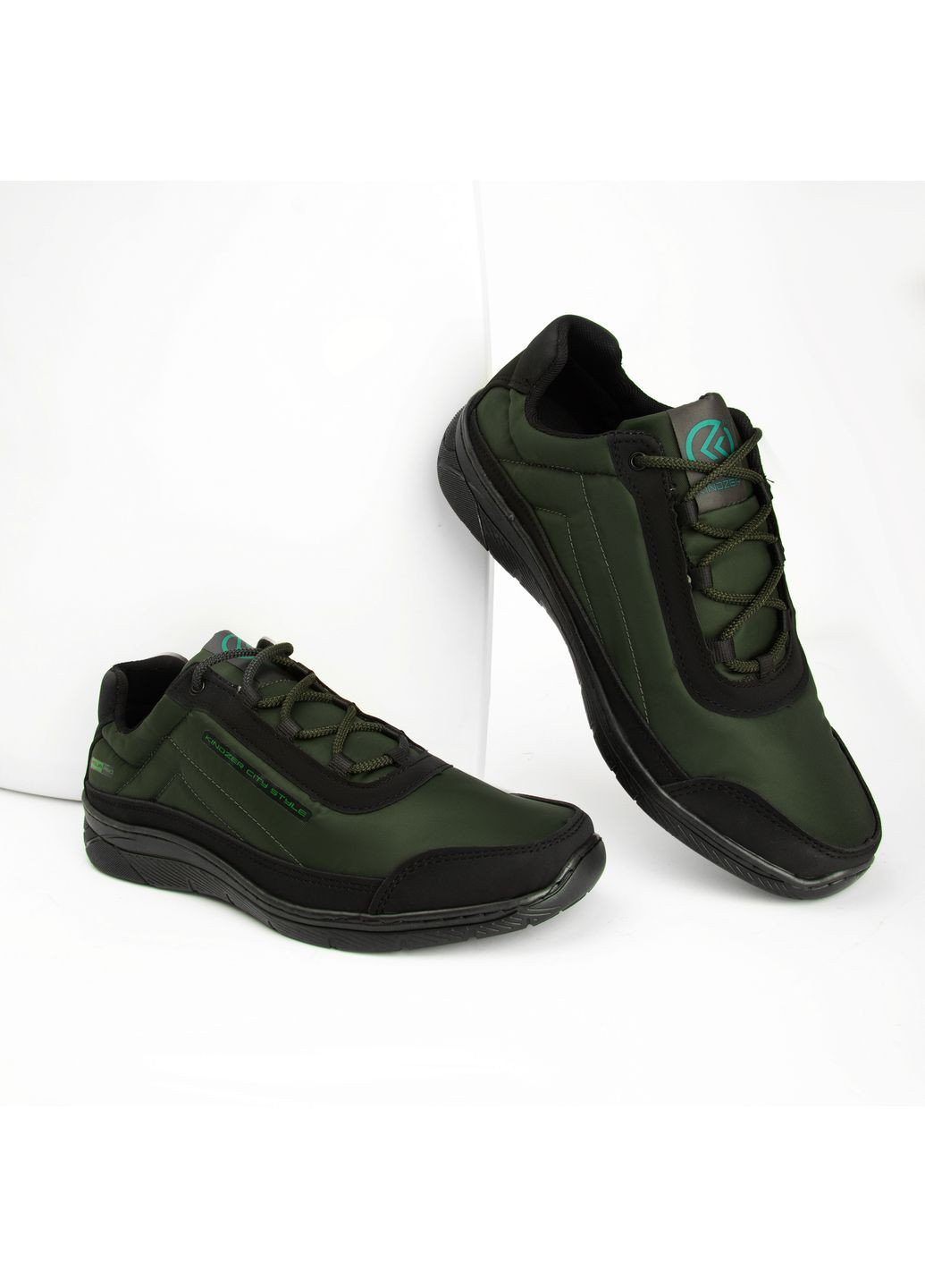 Оливковые демисезонные мужские кроссовки оливковые влагостойкие демисезонные Kindzer К-402