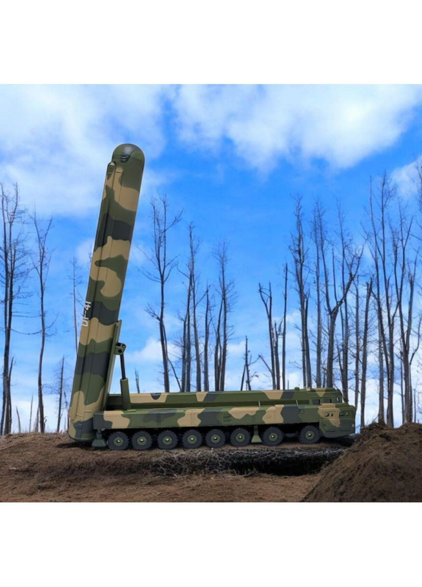 Ядерное оружие Dōngfēng-41 (DF-41) – металлопластиковая модель межконтинентальной баллистической ракеты 1:100 16 см No Brand (354232417)