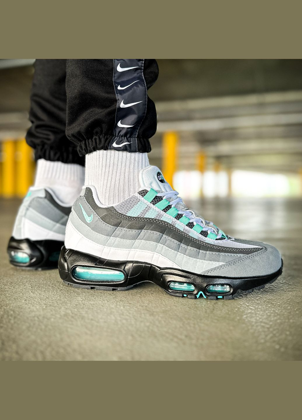 Серые демисезонные кроссовки мужские nike air max 95 gray mint black | найк аир макс 95 серые черные No Brand