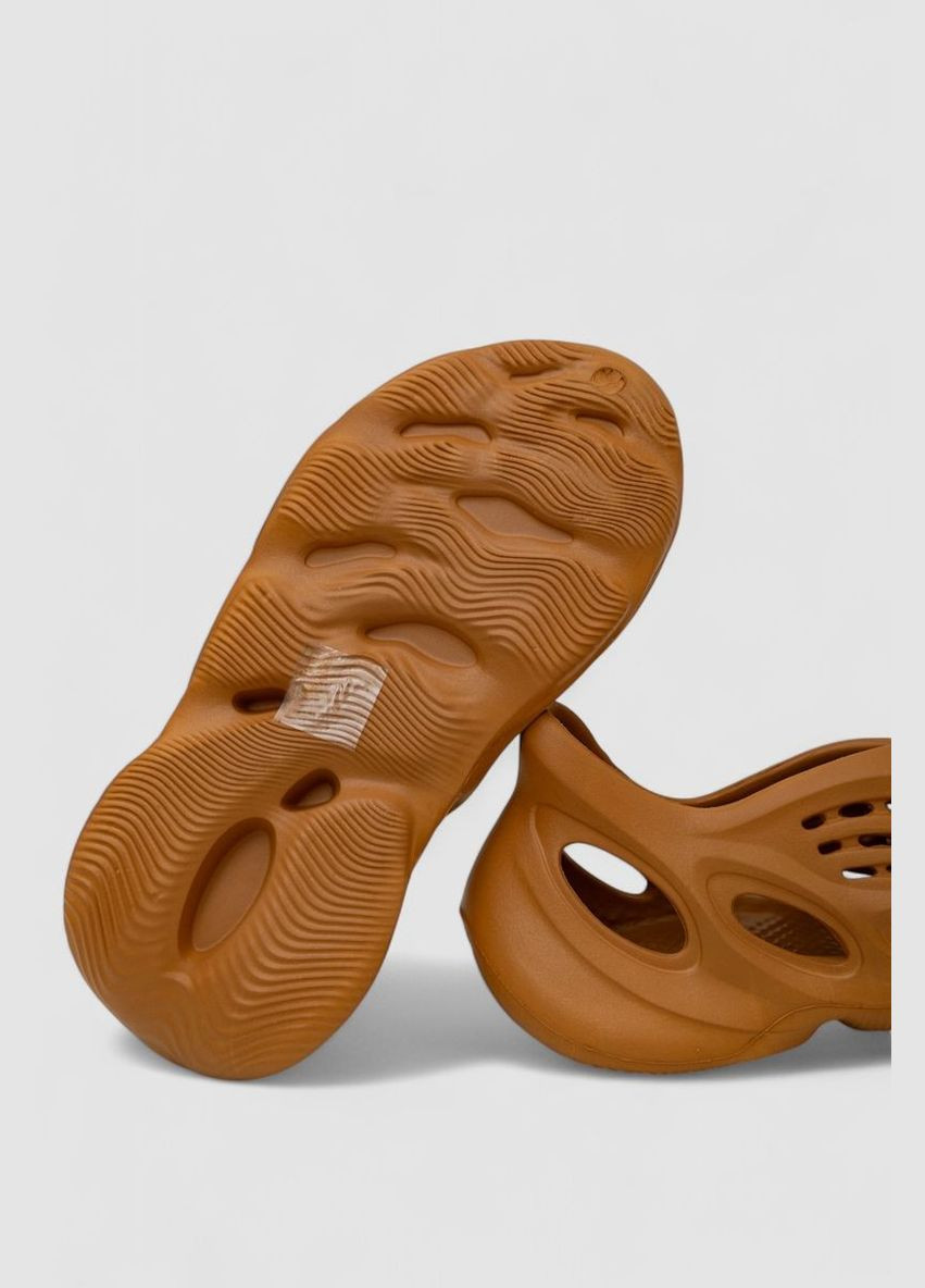 Темно-бежевые кроксы женские с закрытым задником, 248rcx302 Ager