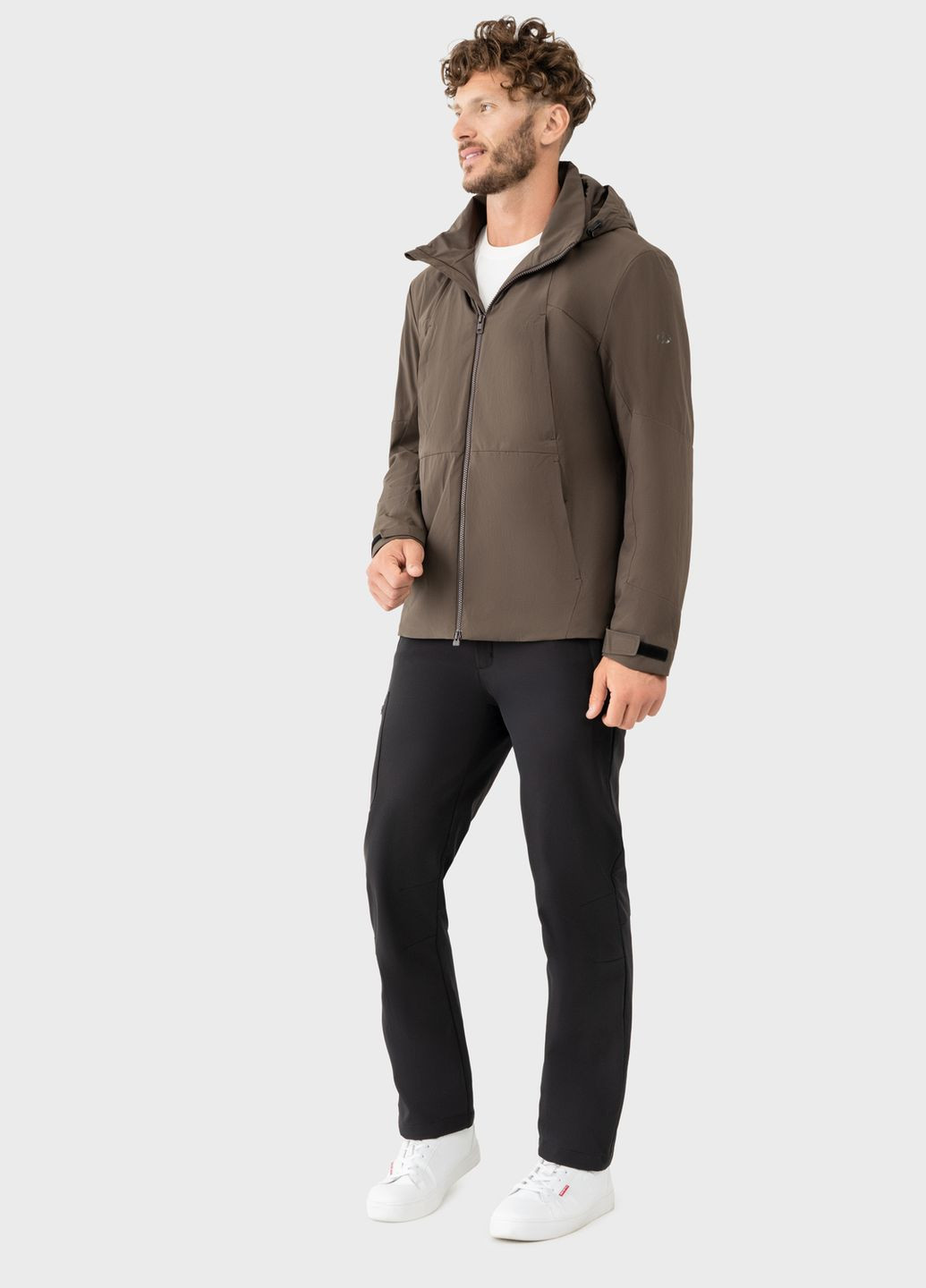 Коричневая демисезонная ветровка Avecs