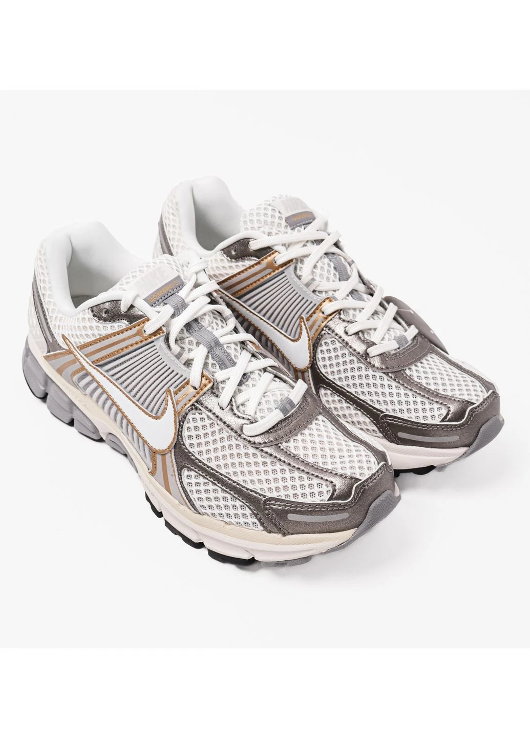 Комбіновані кросівки zoom vomero 5 platinum tint running shoe metallic/white hj7247-099 демісезон Nike
