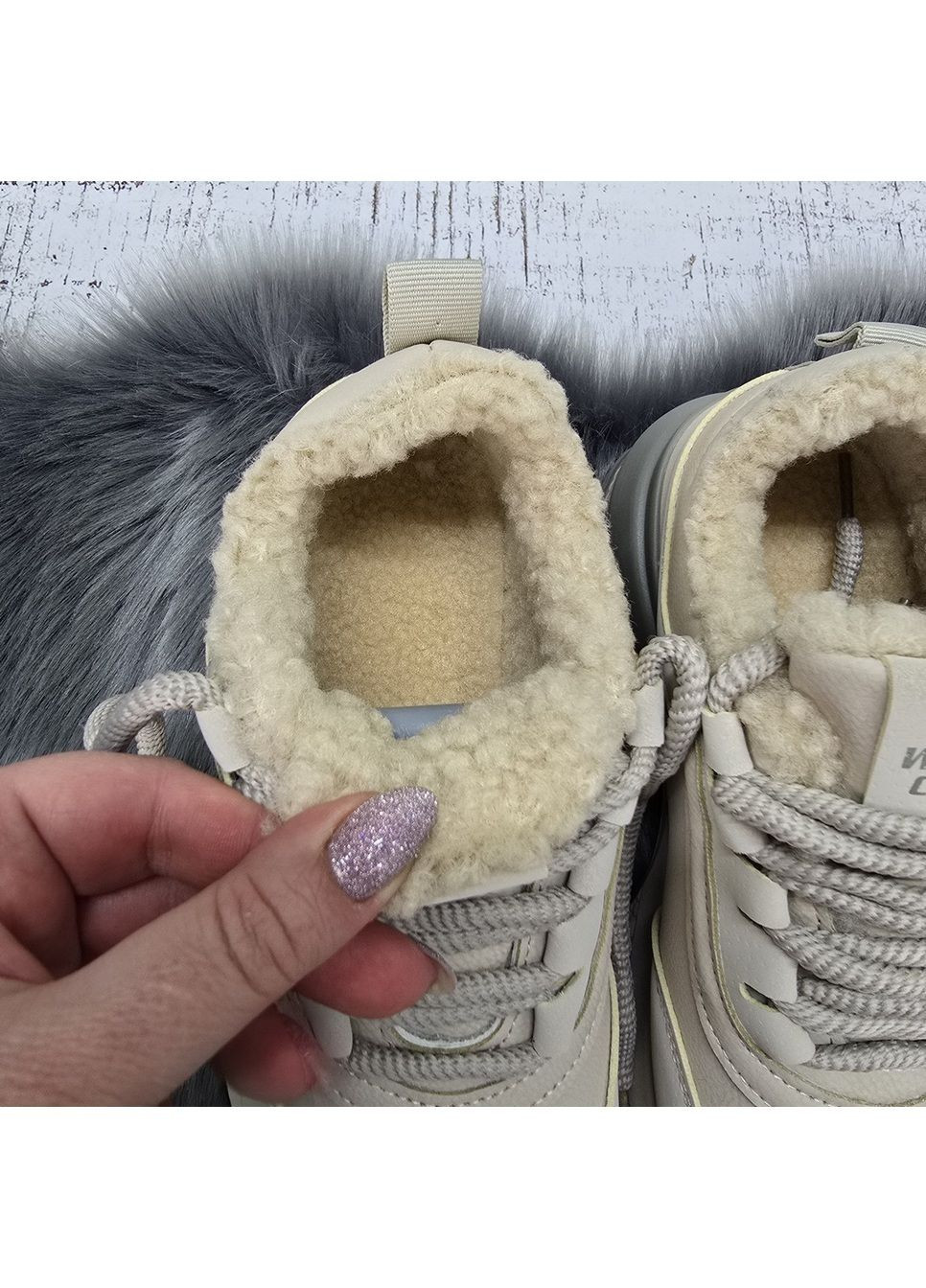 Зимние женские зимние кроссовки с искусственным мехом тедди Gipanis из искусственного нубука
