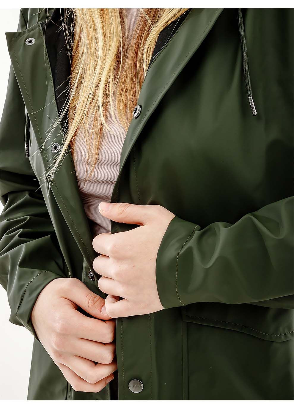 Зеленая зимняя мужская куртка jackets зеленый Rains