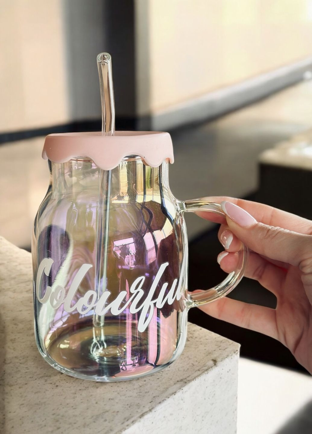 Чашка скляна з кришкою та соломинкою "Барва" 500мл No Brand (331303492)