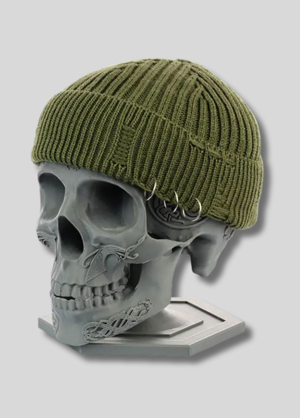 Шапка мини-бини на флисе Докер - С кольцами и рваным декором No Brand Шапка докер на флісі (364846028)