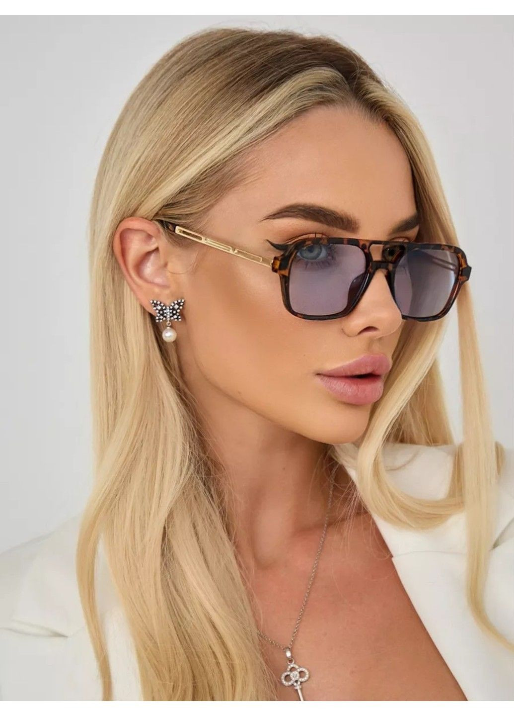 Сонцезахисні окуляри авіатор Celebrity з металевим завушником леопардові блакитні No Brand (325814773)