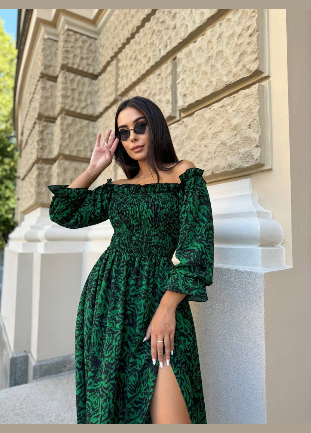 Зелена жіноча сукня корсет резинка з рукавами довга з розпіркою на нозі зелена You Best