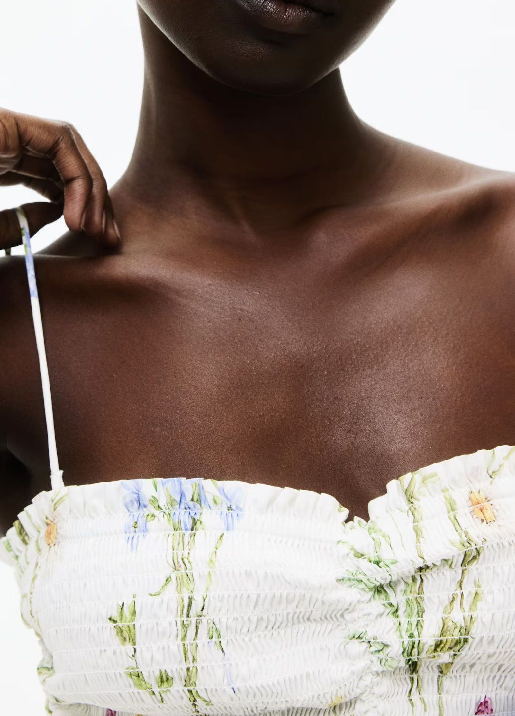 Белое кэжуал платье H&M с цветочным принтом