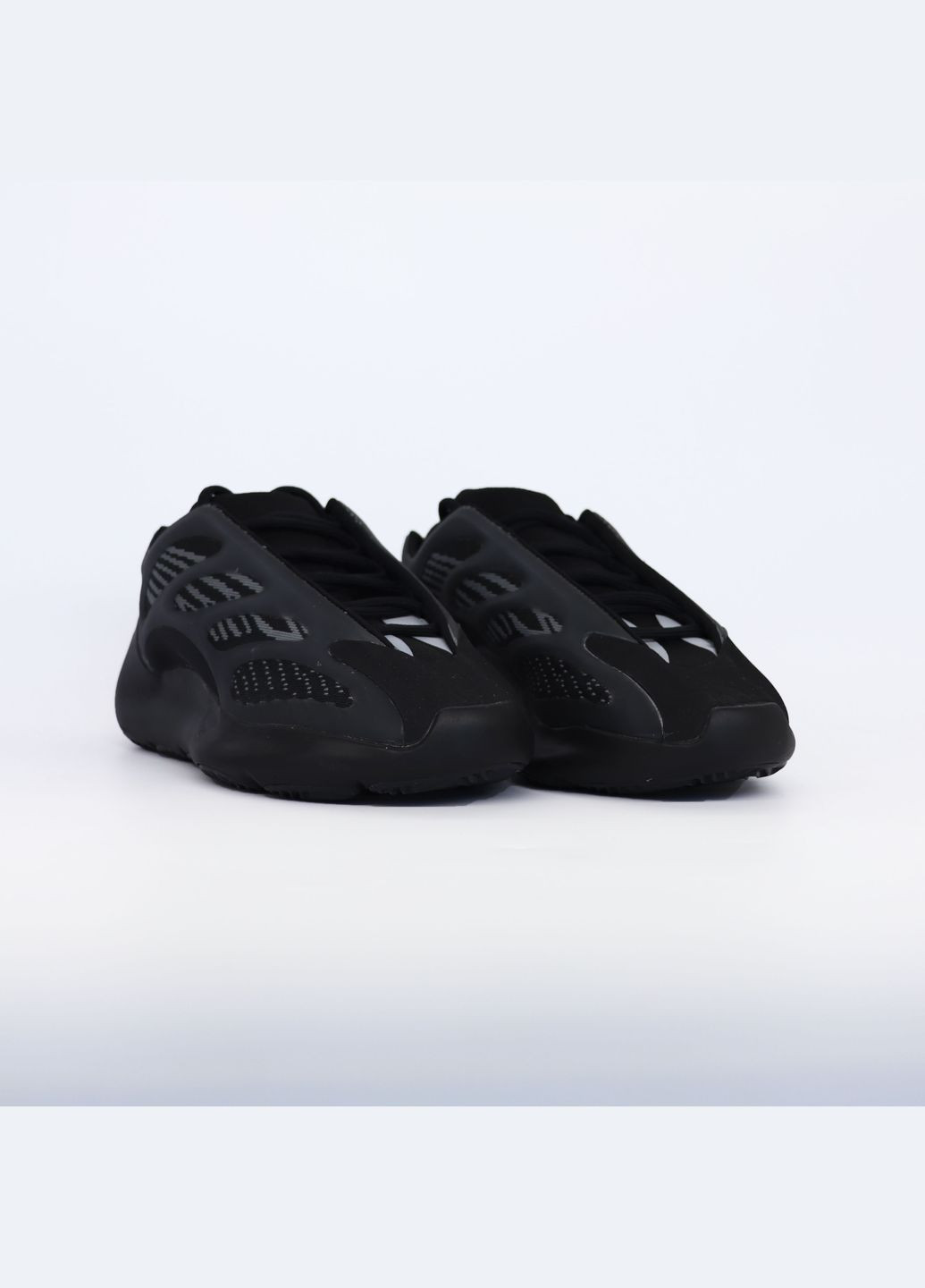 Чорні Осінні кросівки чоловічі і жіночі adidas yeezy boost 700 v3 alvah black | адідас ізі буст 700 в3 чорні No Brand