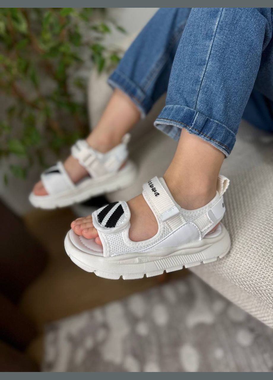 Белые босоножки для девочек из новой коллекции тм Apawwa