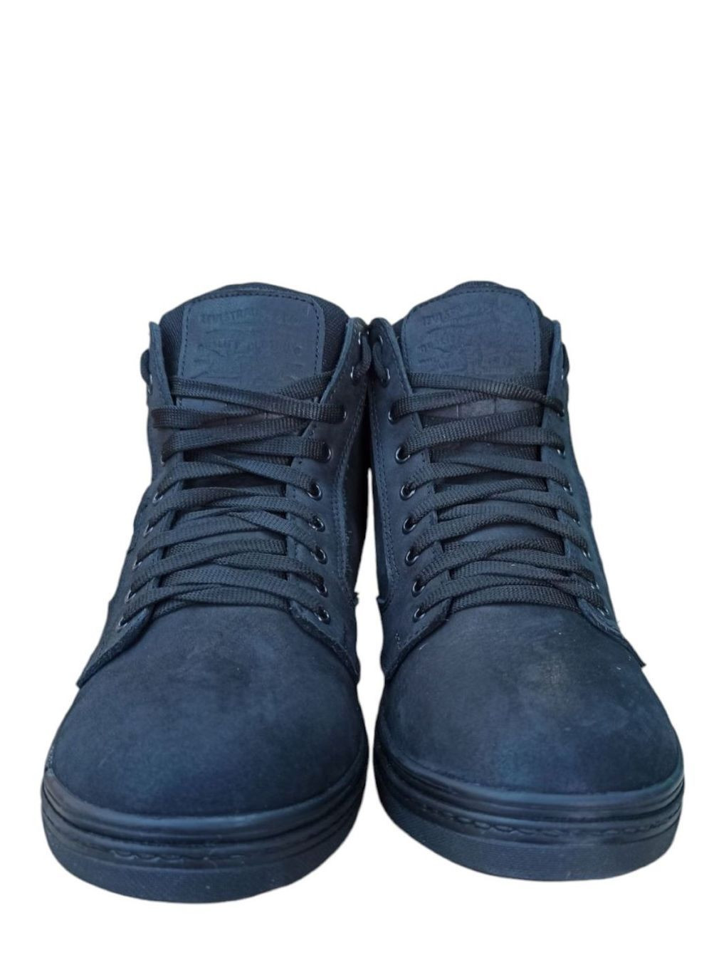 Черные зимние ботинки зимние Maxus Shoes