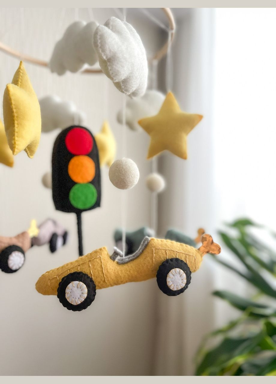 Дитячий мобіль на ліжечко для немовлят WooolyWool «Машинки» No Brand (342758001)