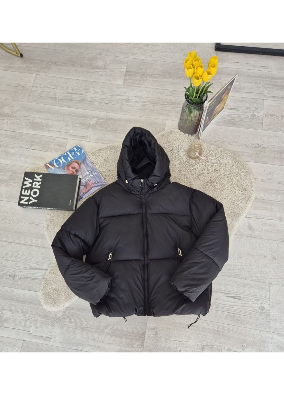 Чорна зимня куртка жіноча тепла Style Point