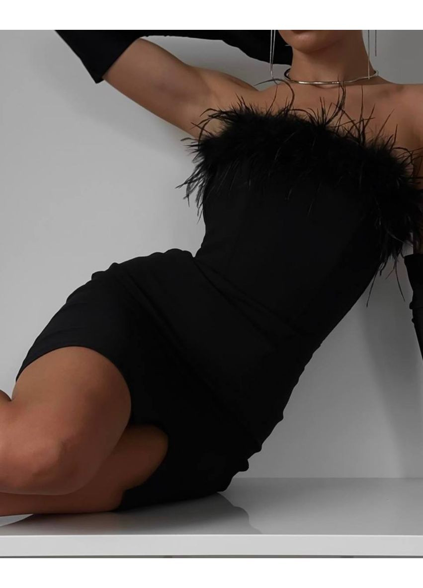 Черное праздничный платье мини без бретелей с декоративными перьями MonCher