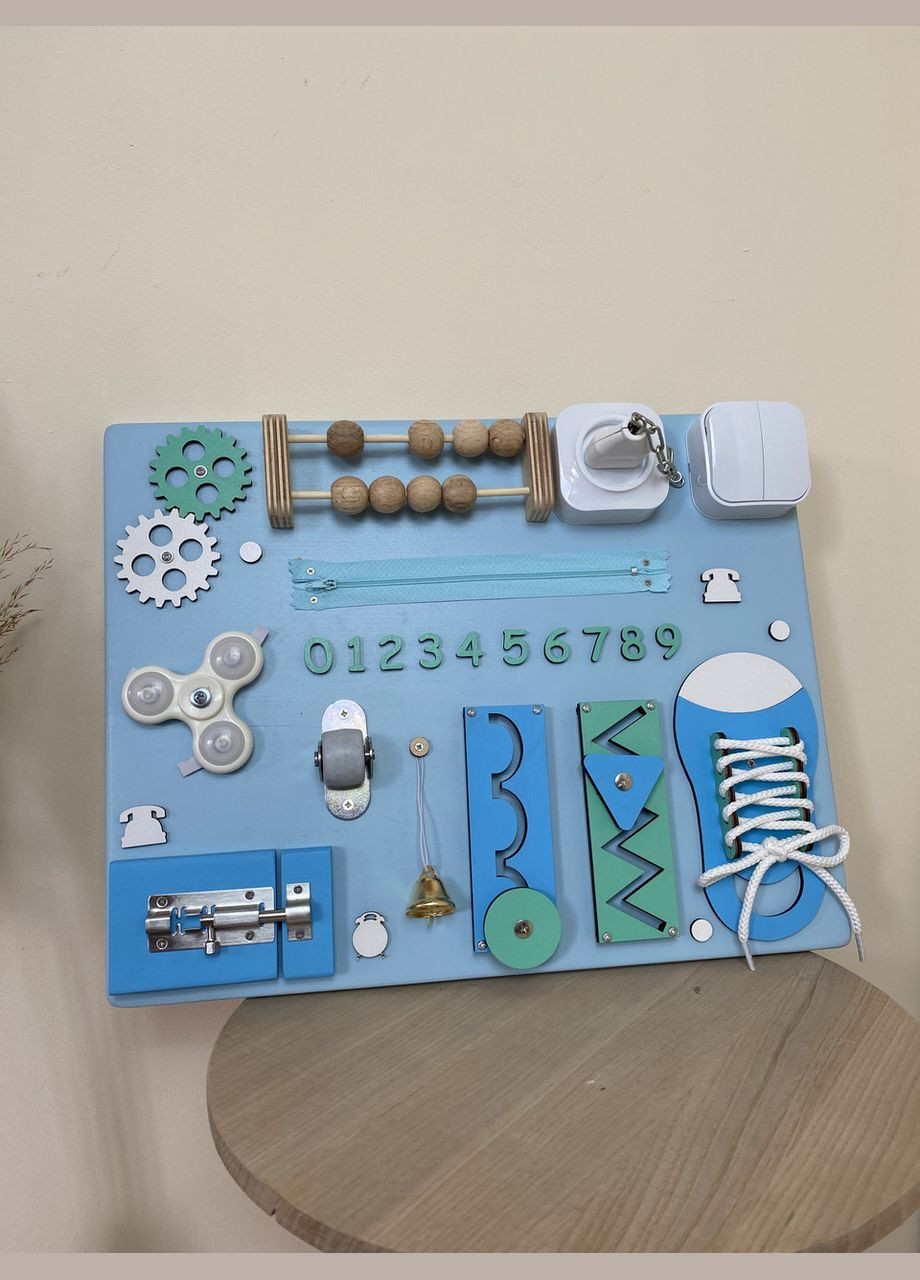 Бізіборд, дерев'яний, іменний, з розеткою і викачем, 30х40 см No Brand (355890425)