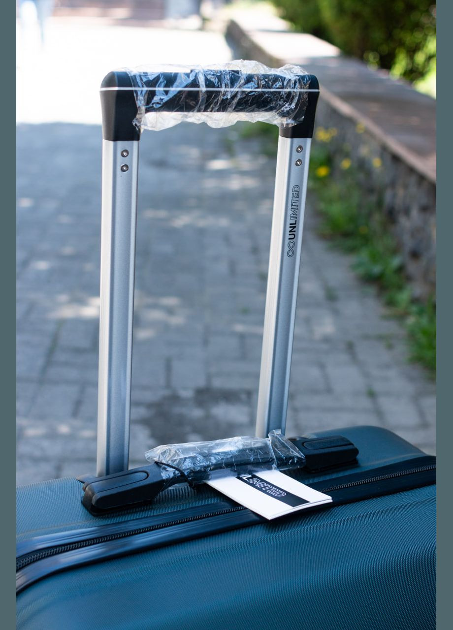 Чемодан пластиковый 147 Unlimited ручная кладь S, цвет черный Wings 147UNL (343339825)